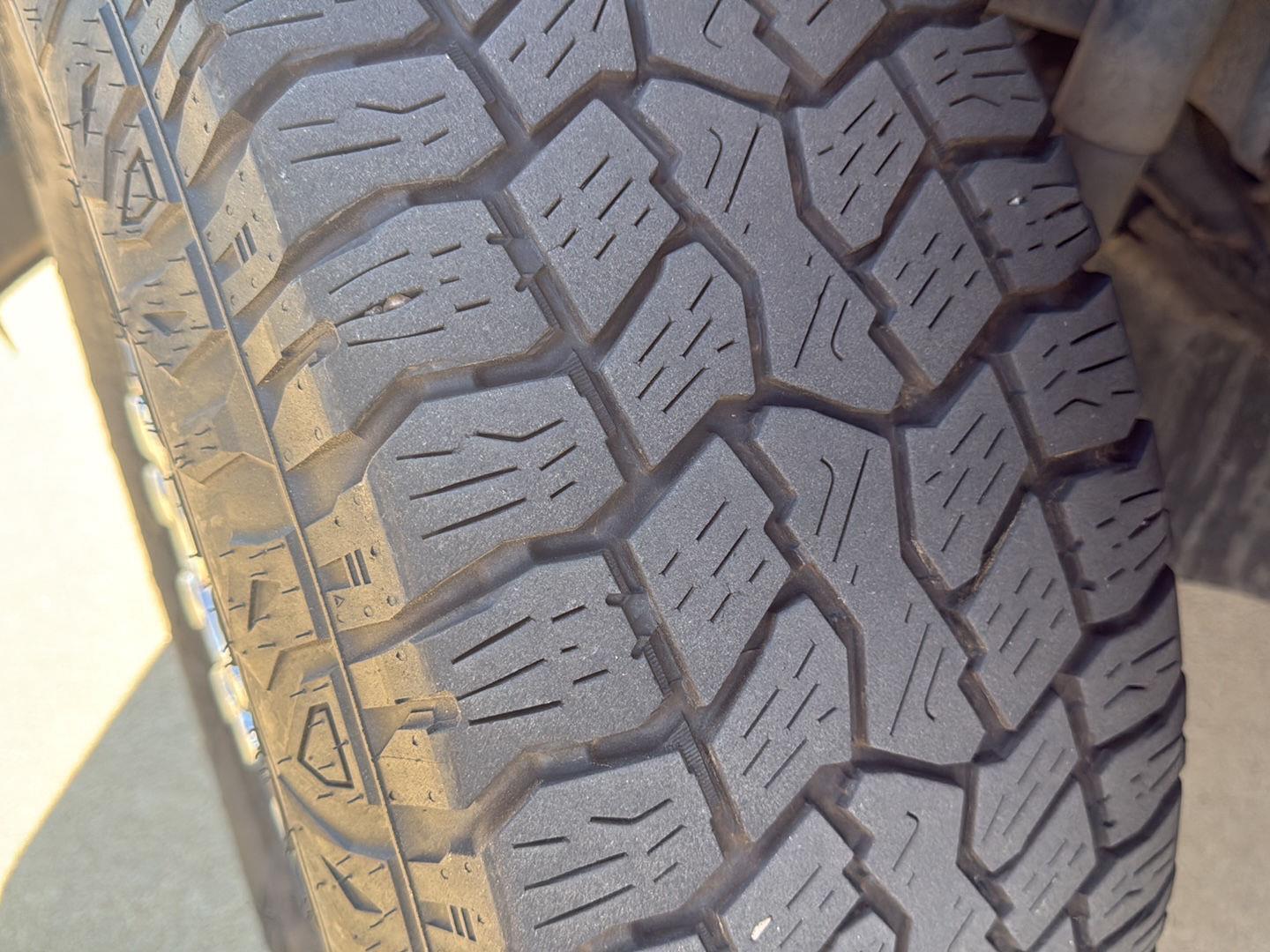 Antimatter Blue Metallic 2022 Ford F-250 Super Duty Lariat Crew Cab 4WD Pickup Truck Four-Wheel Drive 6-Speed Automatic