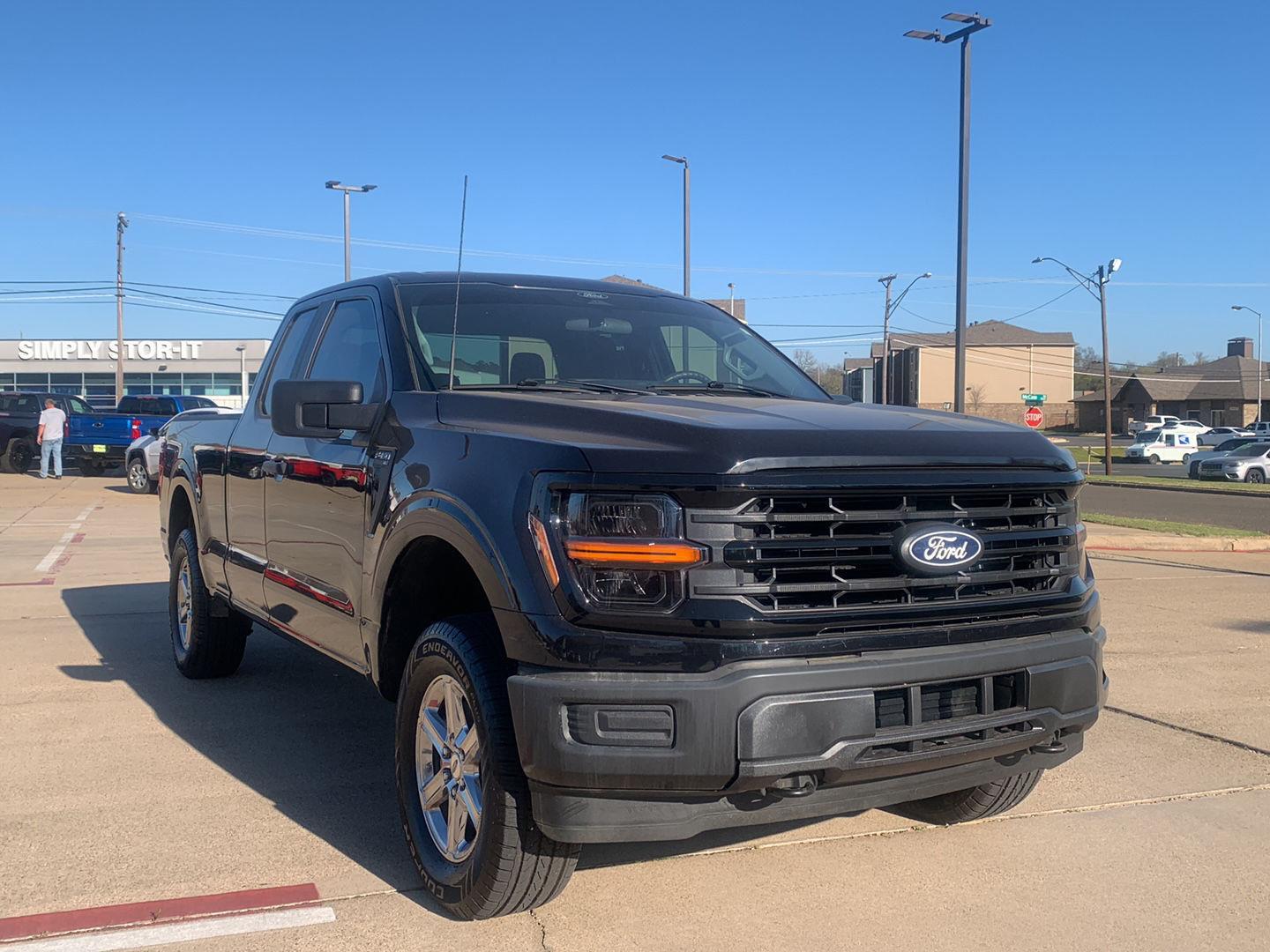 2024 Ford F-150 XL SuperCab 4WD