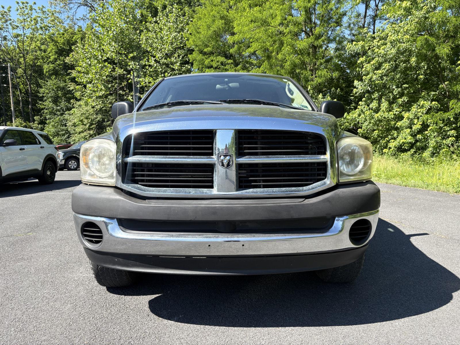 Mineral Gray Metallic 2008 Dodge RAM 1500 ST Quad Cab 4WD Pickup Truck Four-Wheel Drive 5-Speed Automatic