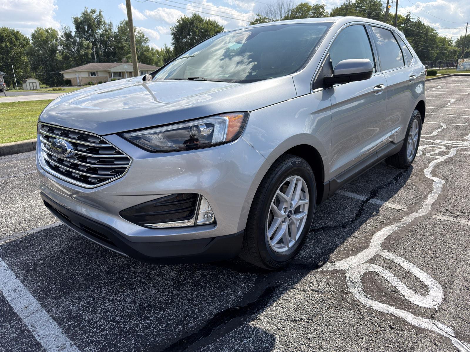 Iconic Silver 2022 Ford Edge SUV / Crossover All-Wheel Drive 8-Speed Automatic