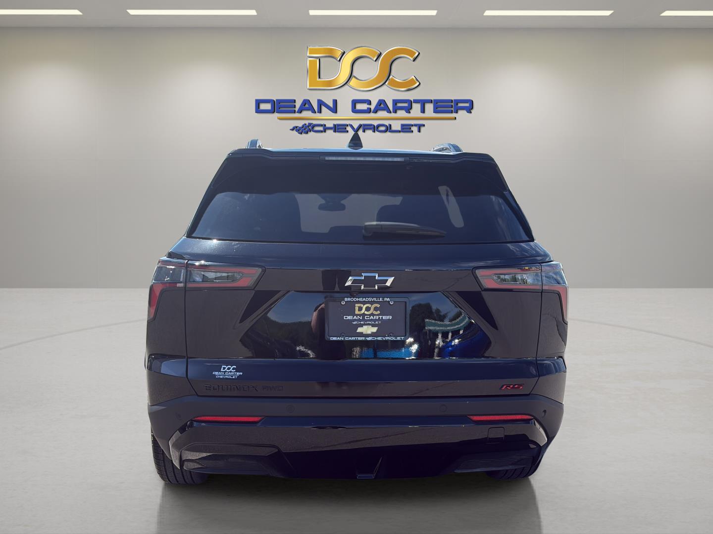 View vehicle photo 4