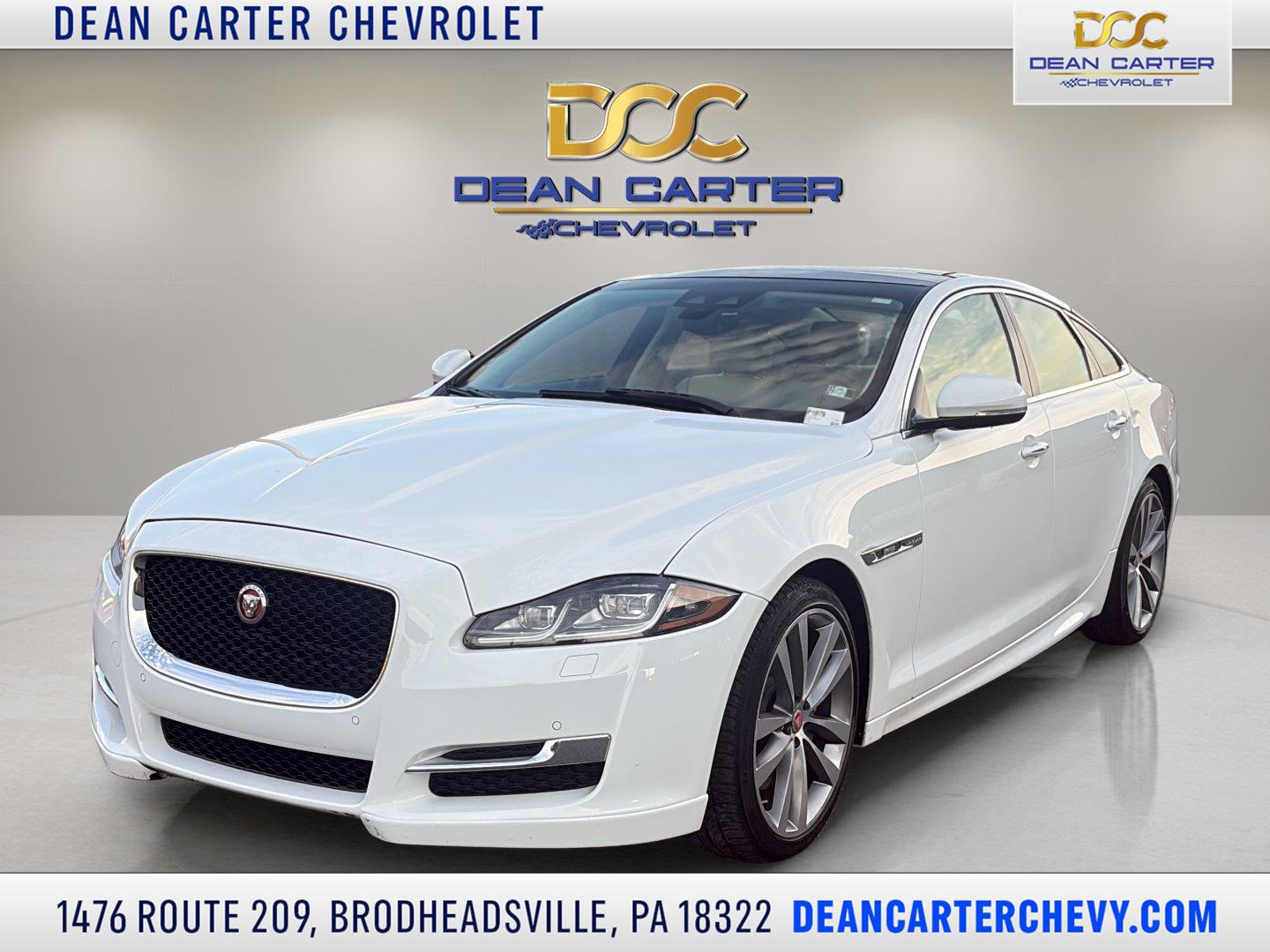 Fuji White 2019 Jaguar XJ-Series Sedan All-Wheel Drive Automatic