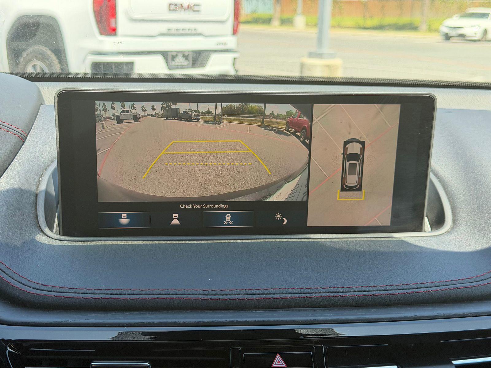 View vehicle photo 2