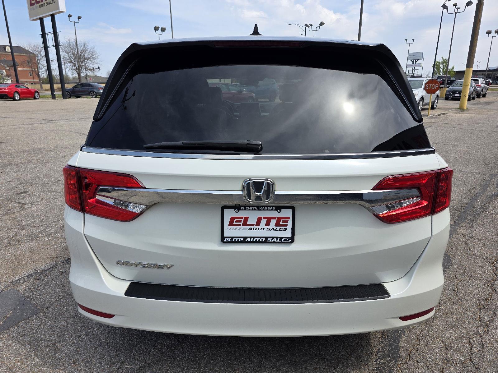 View vehicle photo 6