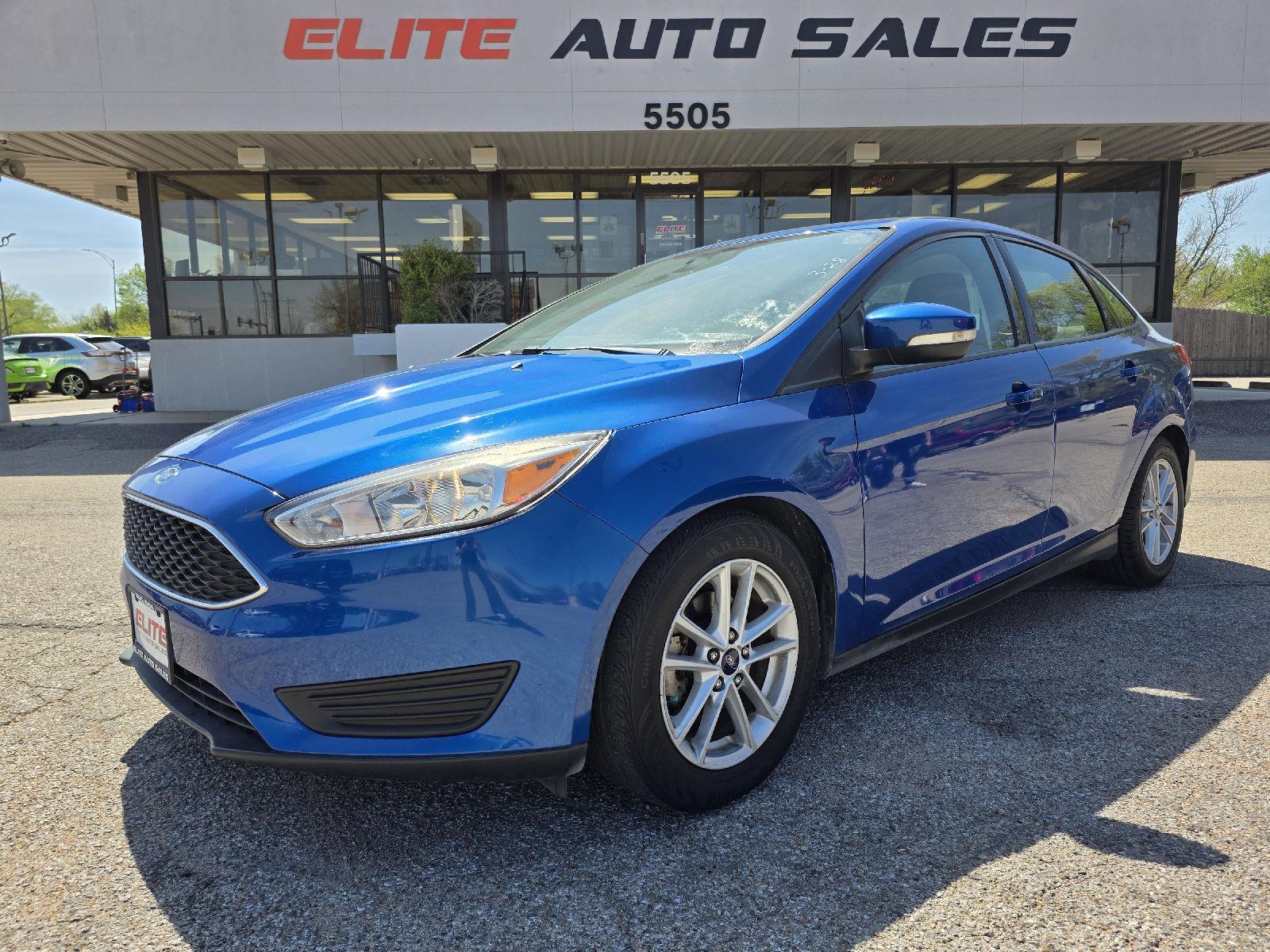 Lightning Blue Metallic 2018 Ford Focus SE Sedan Front-Wheel Drive 6-Speed Manual