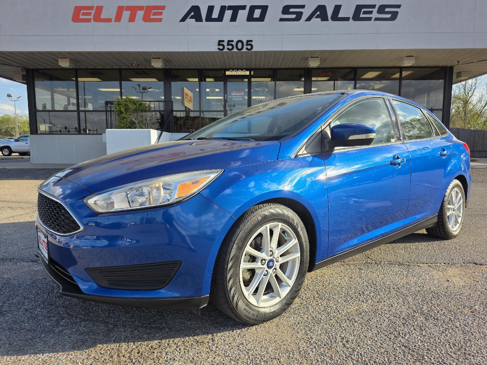 Lightning Blue Metallic 2018 Ford Focus SE Sedan Front-Wheel Drive 6-Speed Manual
