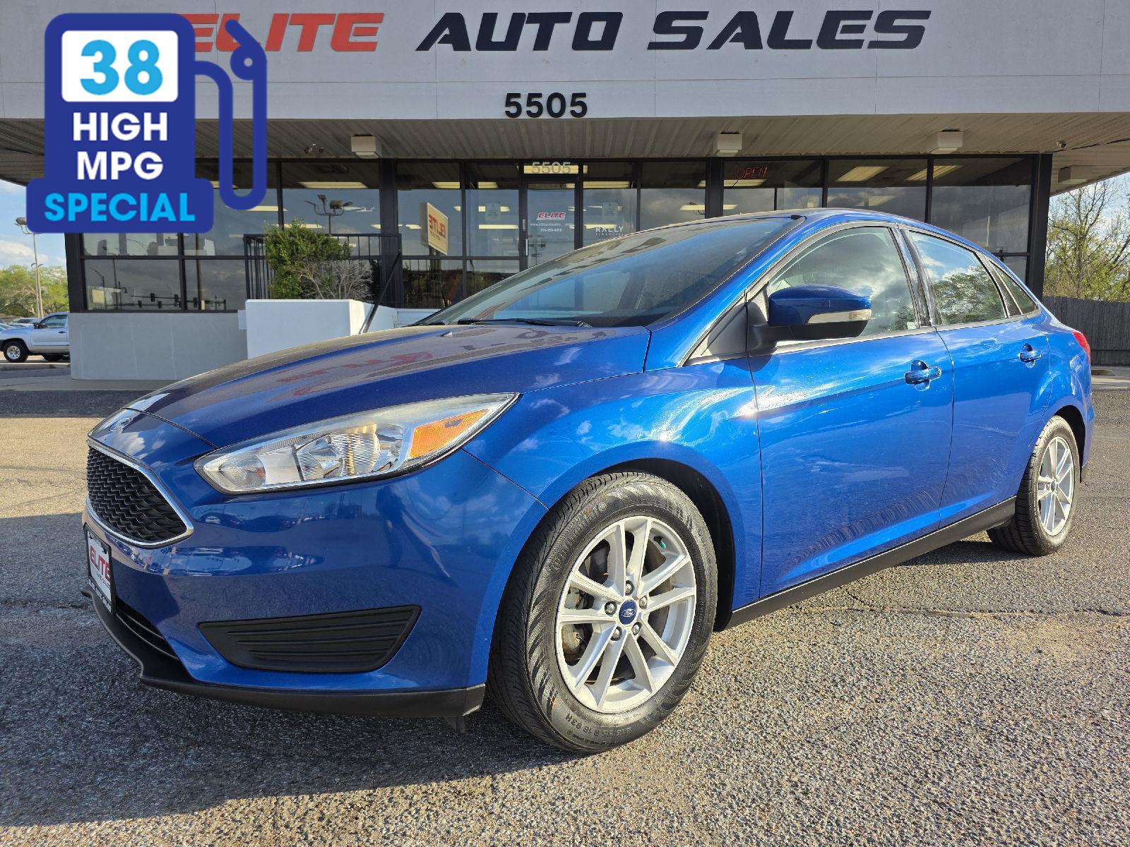 Lightning Blue Metallic 2018 Ford Focus SE Sedan Front-Wheel Drive 6-Speed Manual