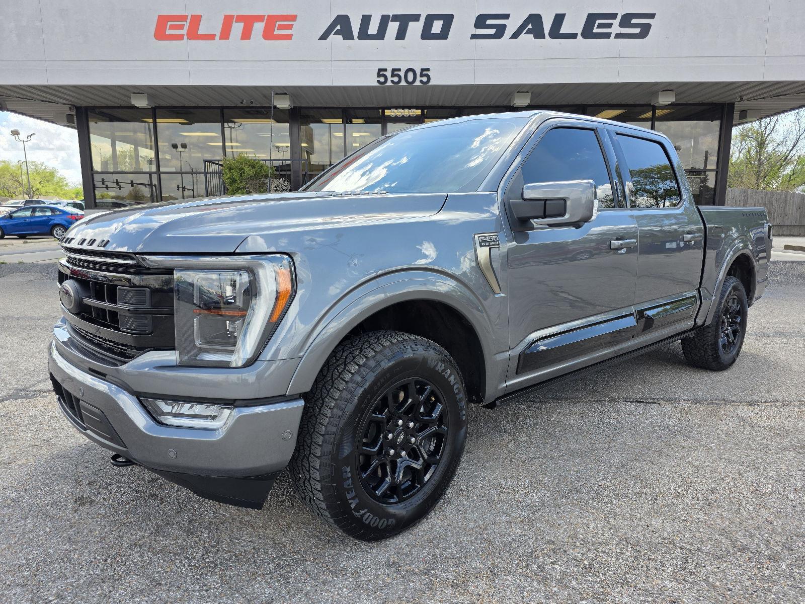 Gray 2022 Ford F-150 Platinum SuperCrew 4WD Pickup Truck Four-Wheel Drive Automatic
