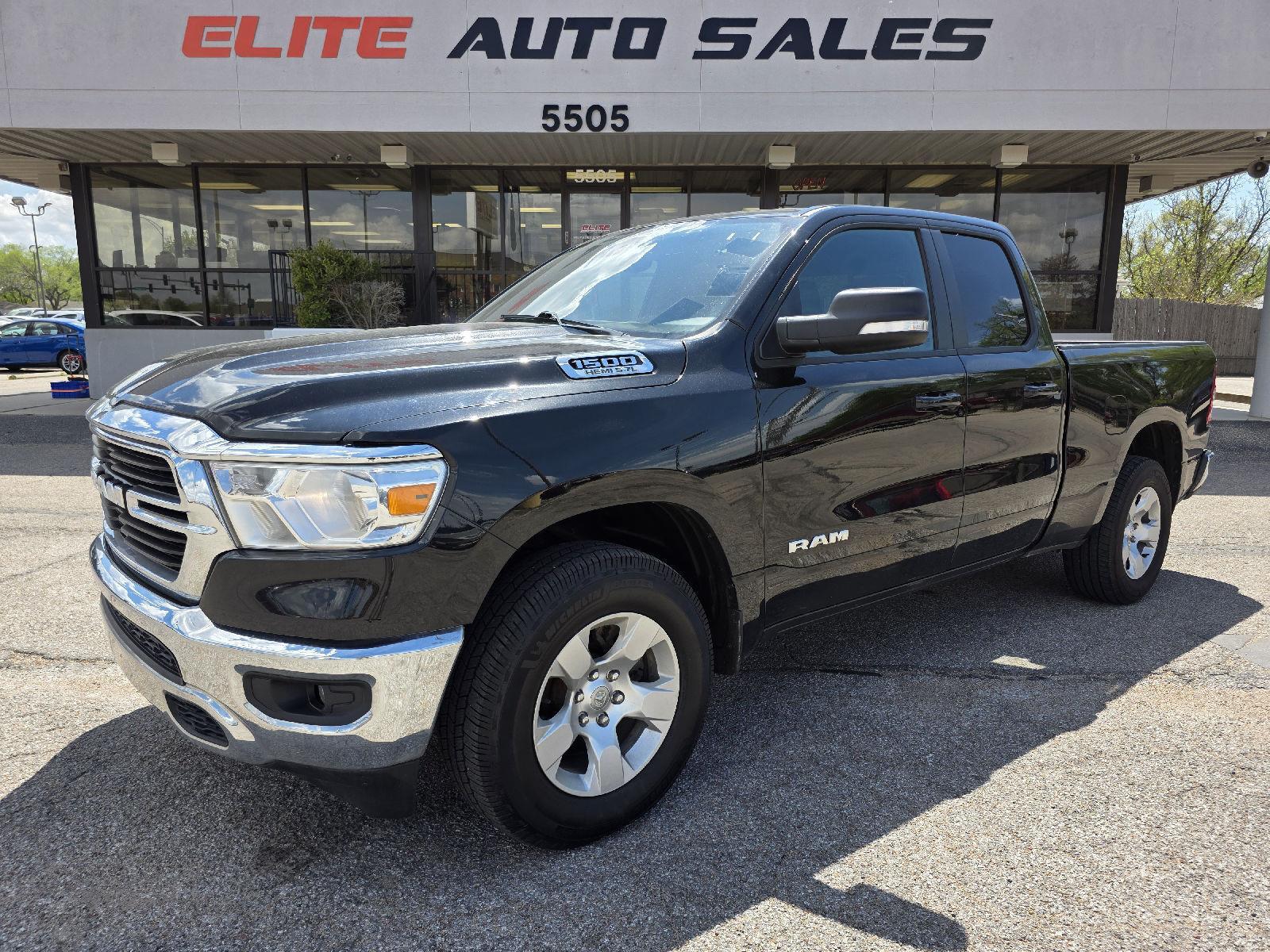 Diamond Black Crystal Pearlcoat 2021 RAM 1500 Big Horn Quad Cab 4WD Pickup Truck Four-Wheel Drive 8-Speed Automatic