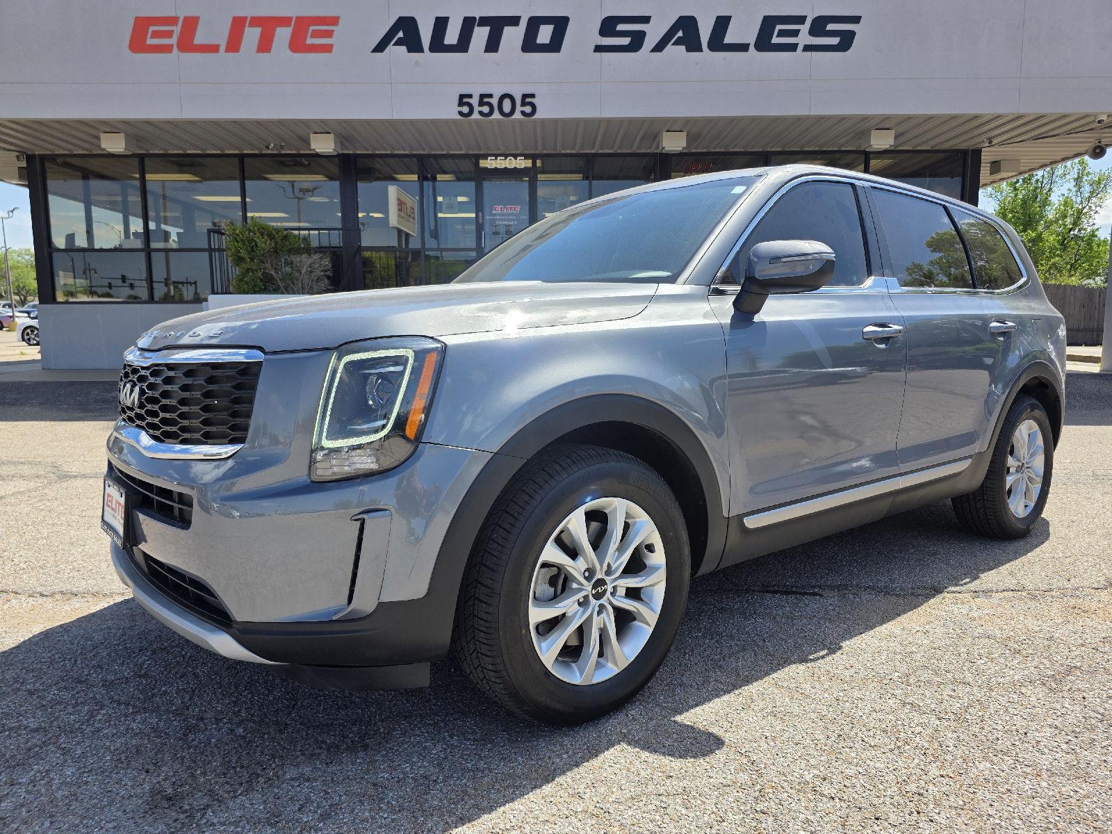 Everlasting Silver 2022 Kia Telluride LX FWD SUV / Crossover Front-Wheel Drive Automatic