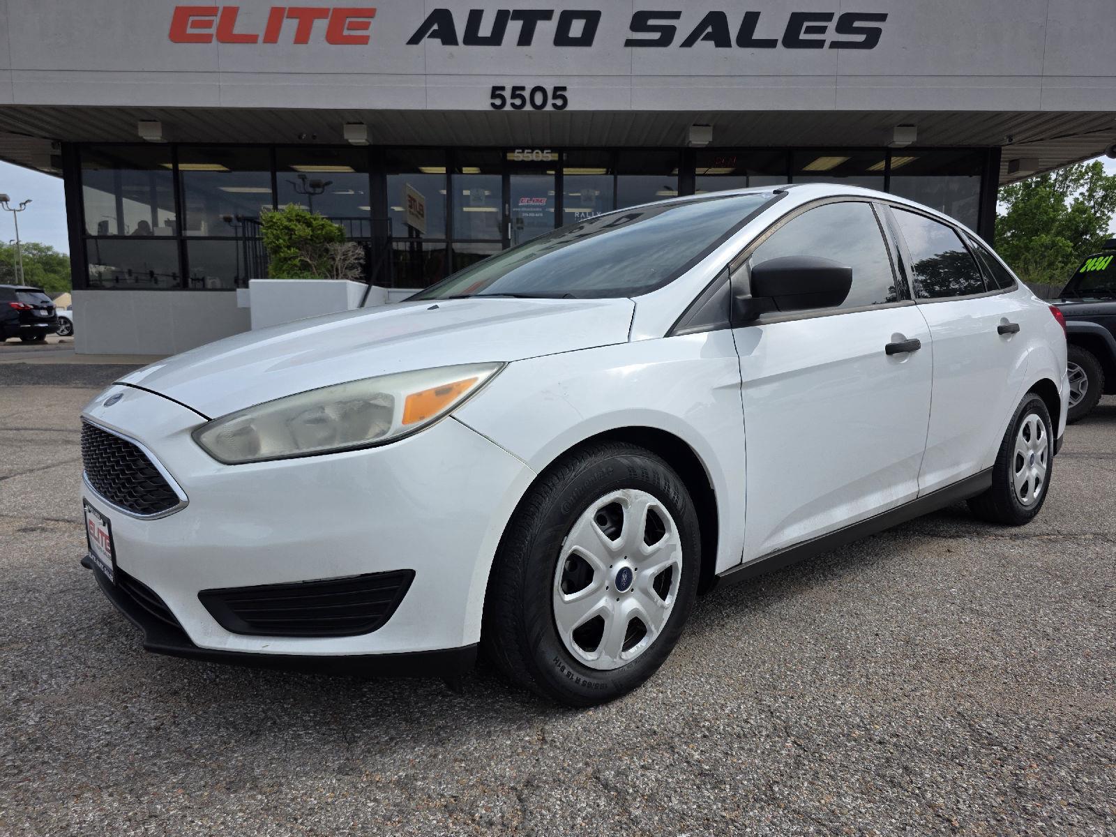Oxford White 2017 Ford Focus S Sedan Front-Wheel Drive 5-Speed Manual