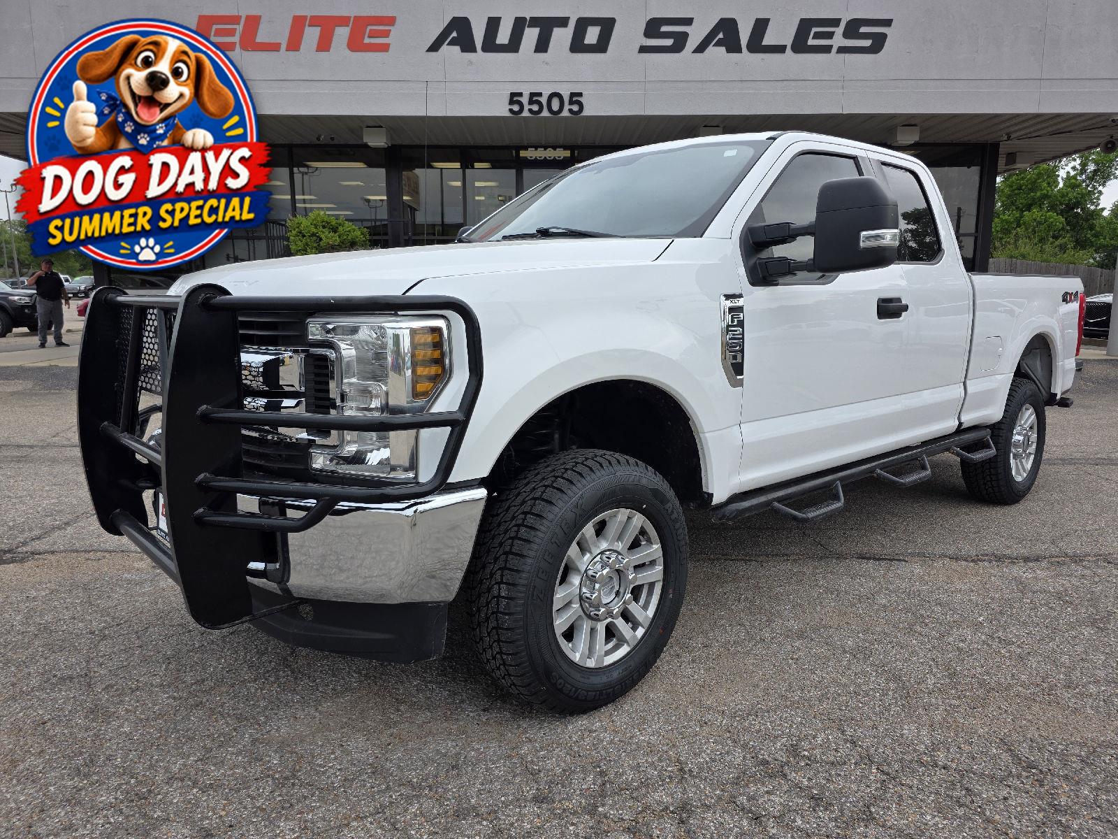 Oxford White 2018 Ford F-250 Super Duty Pickup Truck Four-Wheel Drive 6-Speed Automatic