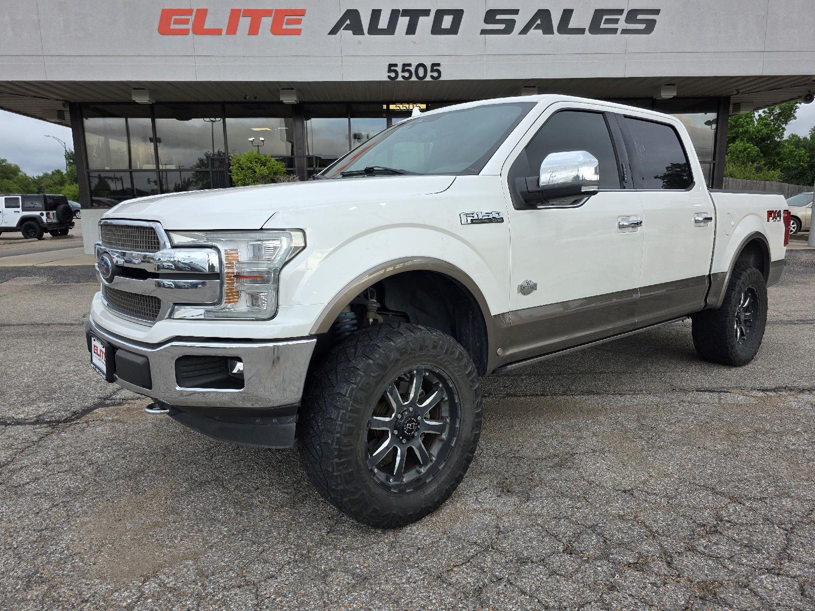 White Platinum Metallic Tri-Coat 2018 Ford F-150 King Ranch SuperCrew 4WD Pickup Truck Four-Wheel Drive Automatic