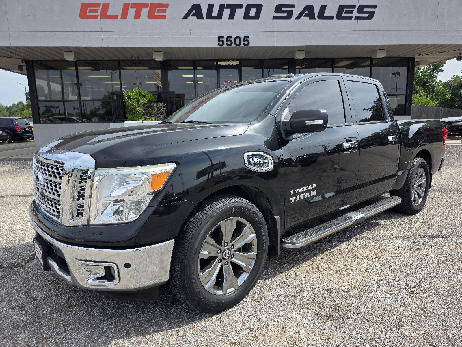 2017 Nissan Titan SV Crew Cab