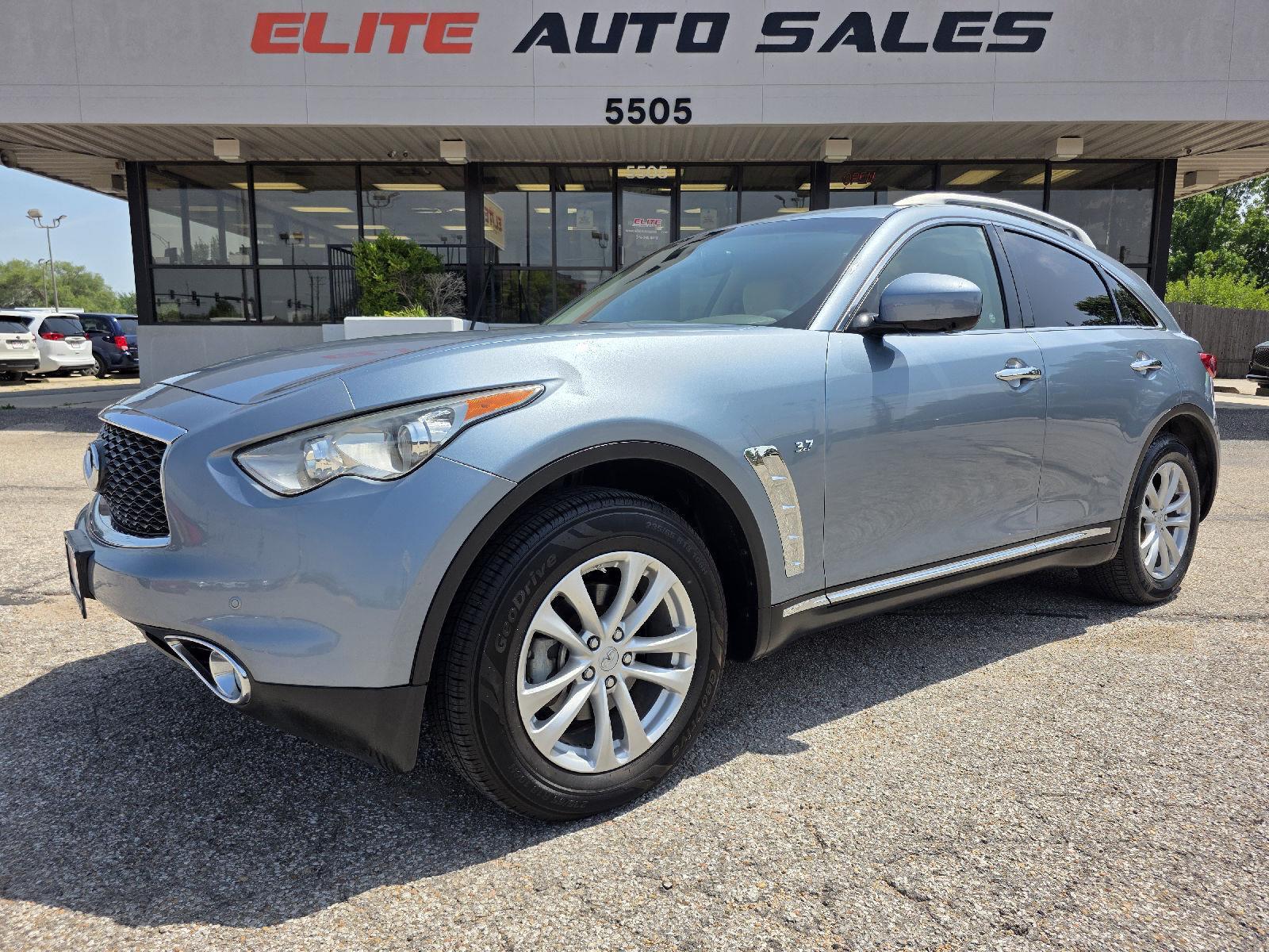  2017 INFINITI QX70 RWD   