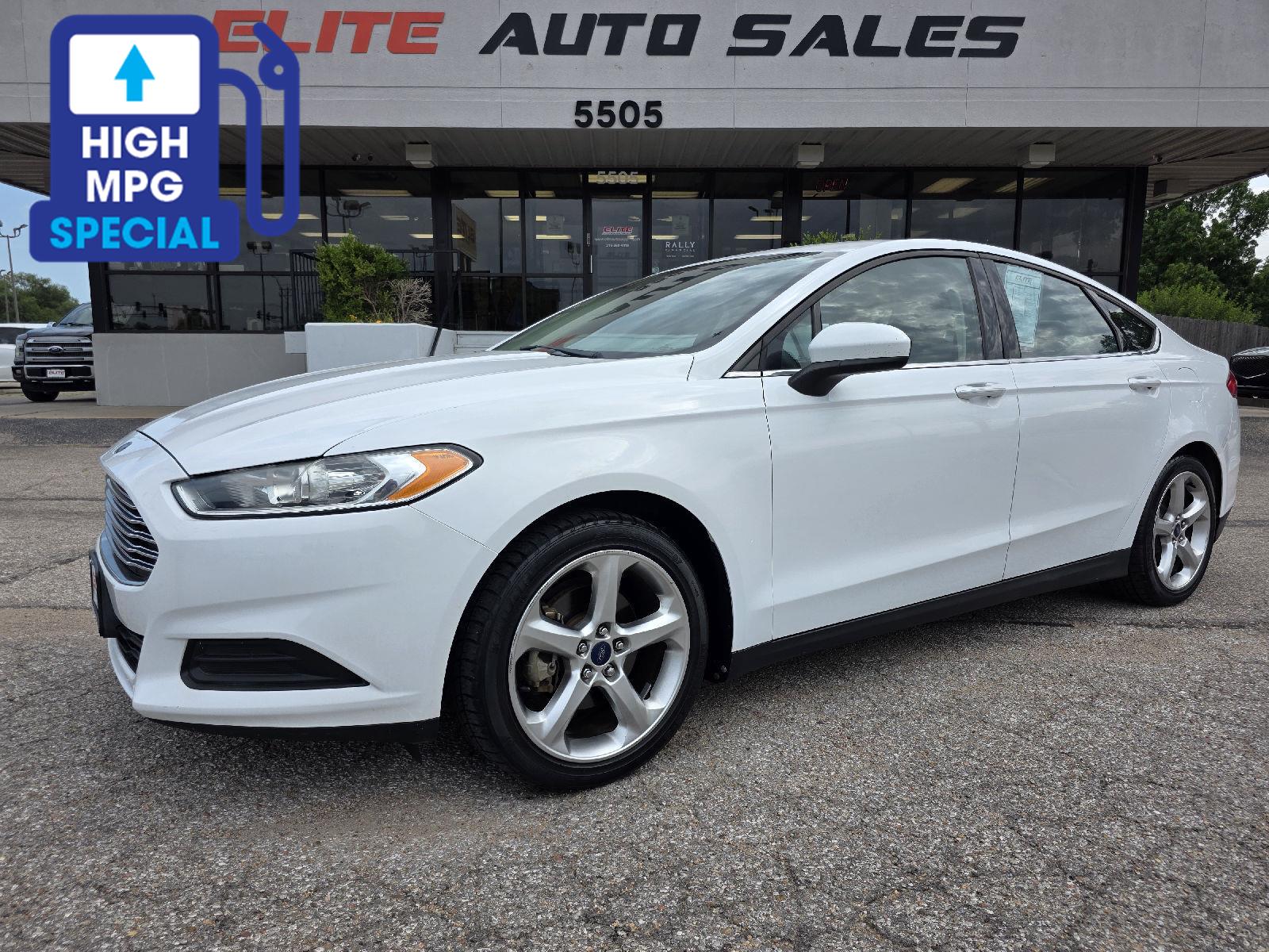 Oxford White 2014 Ford Fusion Sedan Front-Wheel Drive 6-Speed Automatic