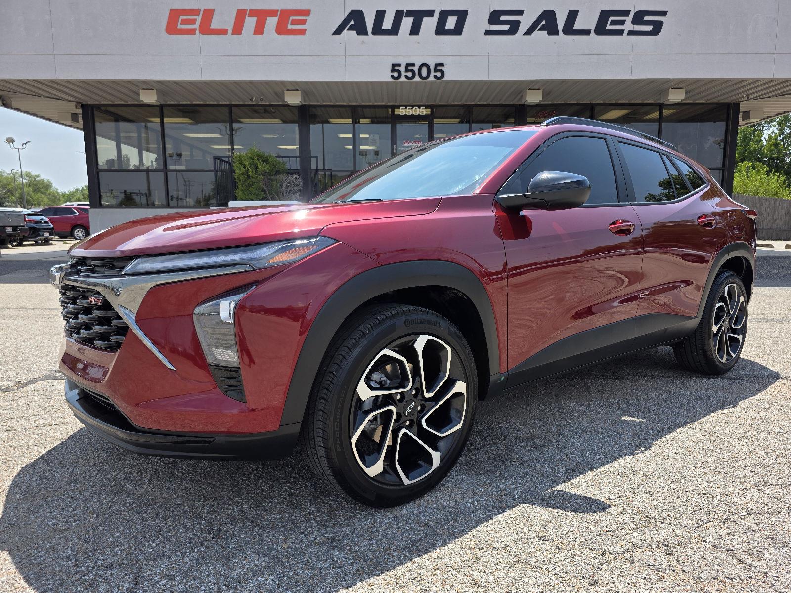 Red (Crimson Metallic) 2025 Chevrolet Trax SUV / Crossover Front-Wheel Drive 6-Speed Automatic