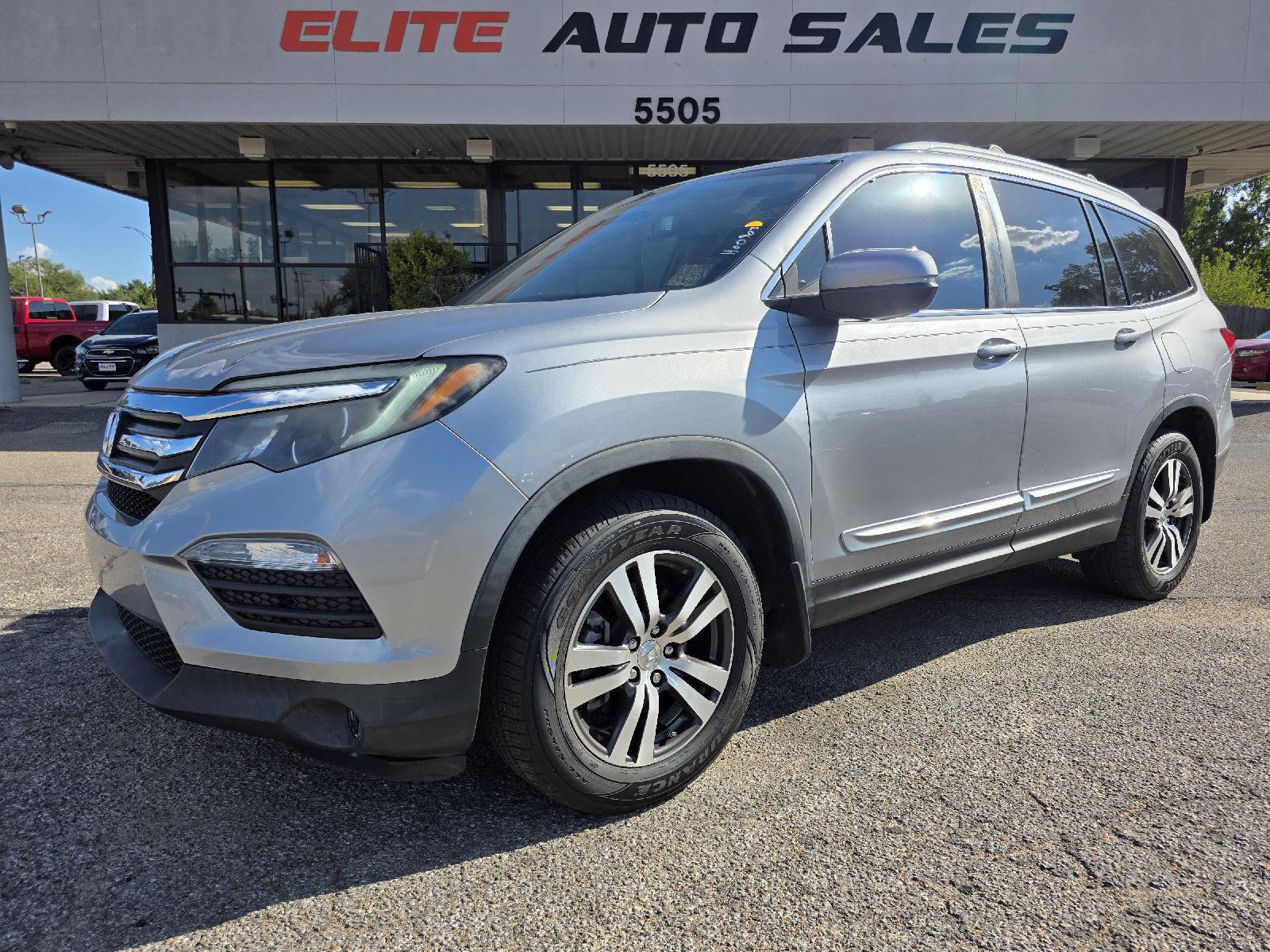 Lunar Silver Metallic 2018 Honda Pilot SUV / Crossover All-Wheel Drive Automatic