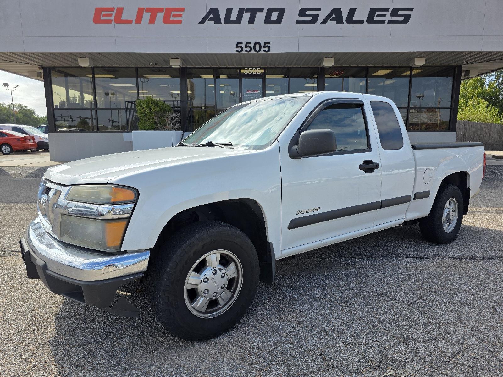 Arctic White 2007 Isuzu i-Series Pickup Truck Rear-Wheel Drive 5-Speed Manual