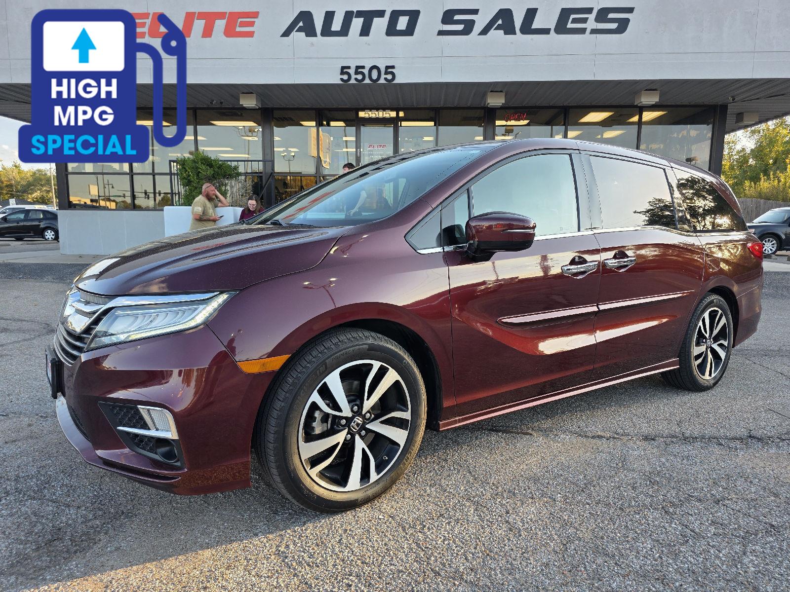 Red (Deep Scarlet Pearl) 2019 Honda Odyssey Minivan Front-Wheel Drive Automatic