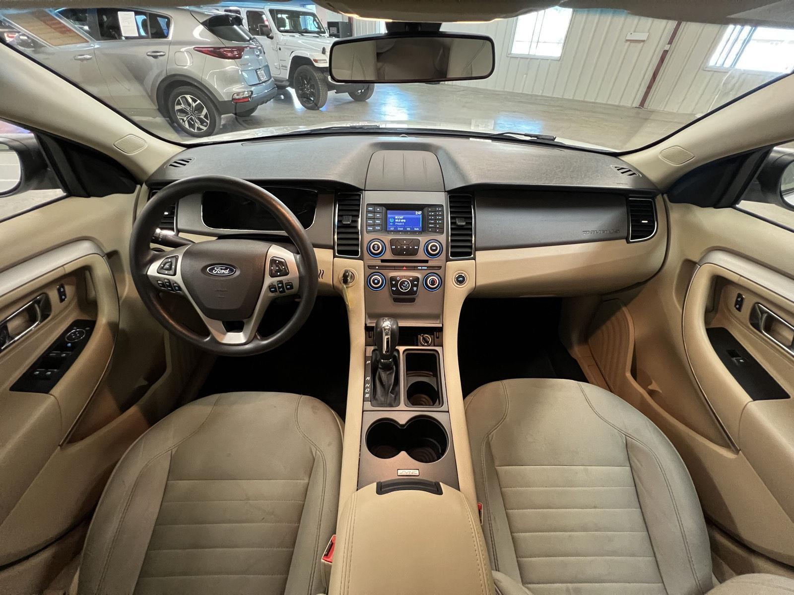 View vehicle photo 4