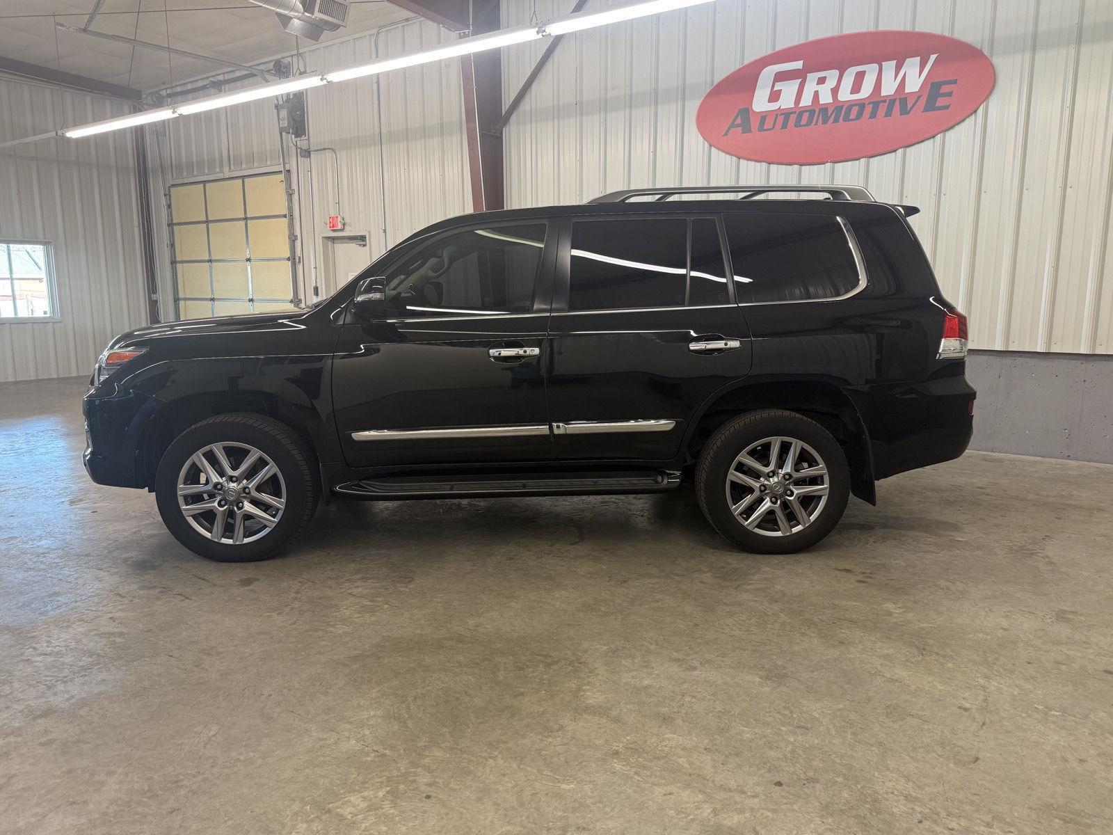 View vehicle photo 6