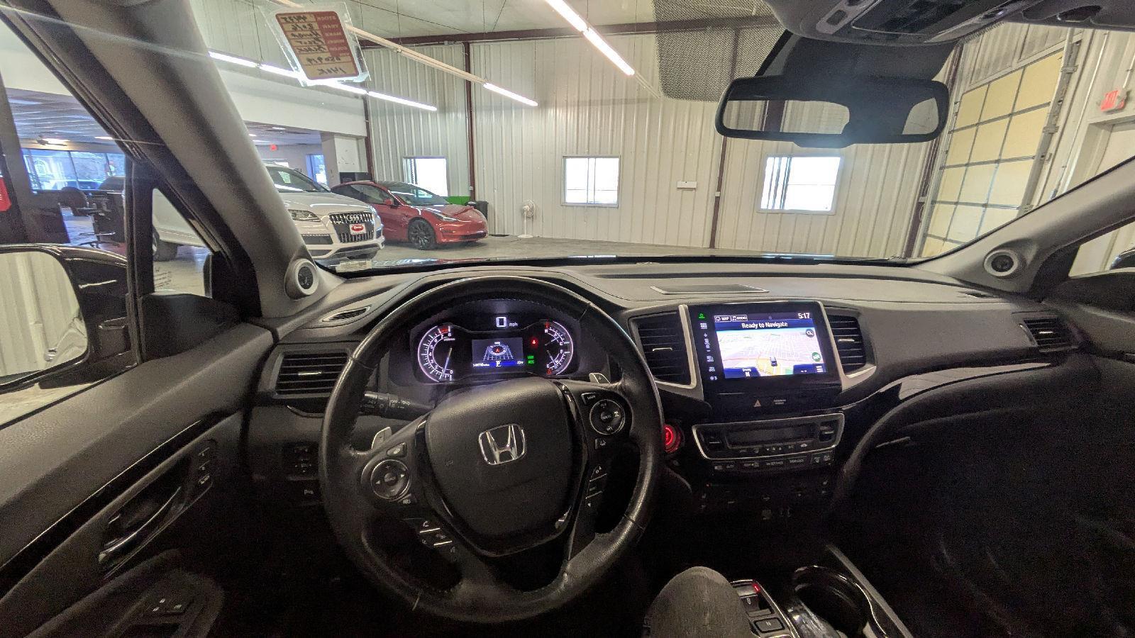 View vehicle photo 6