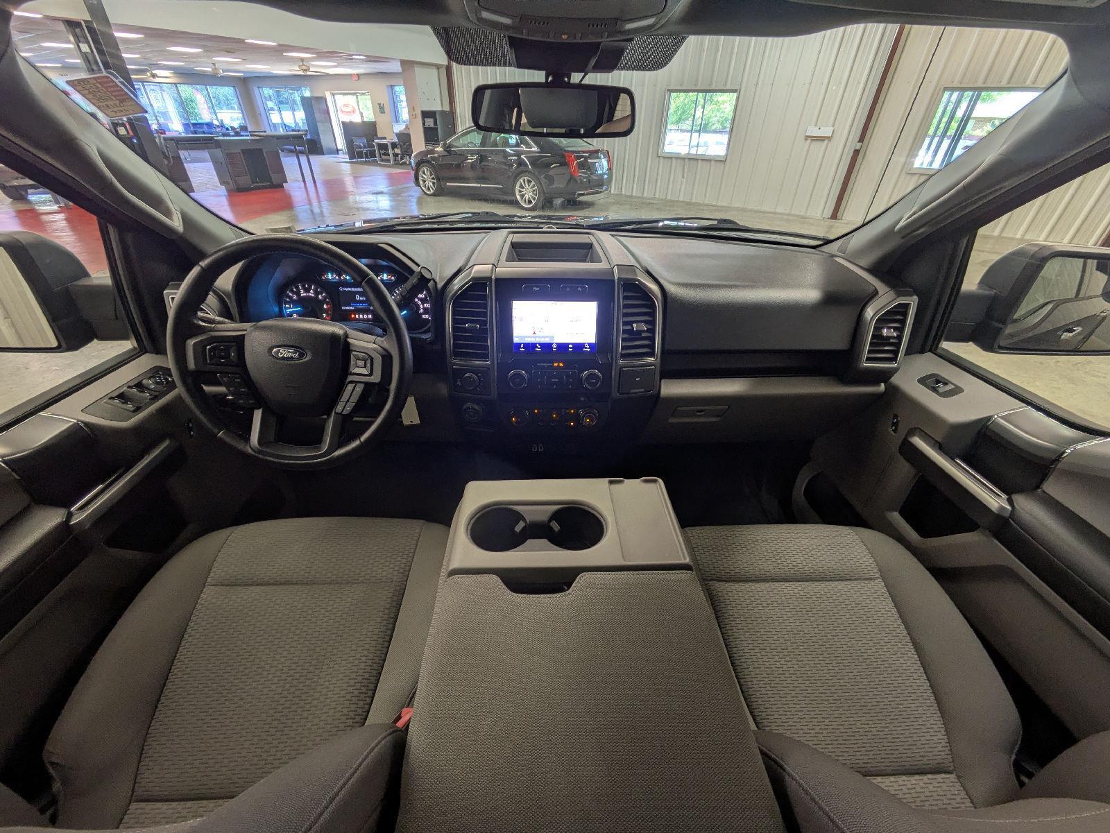 View vehicle photo 4