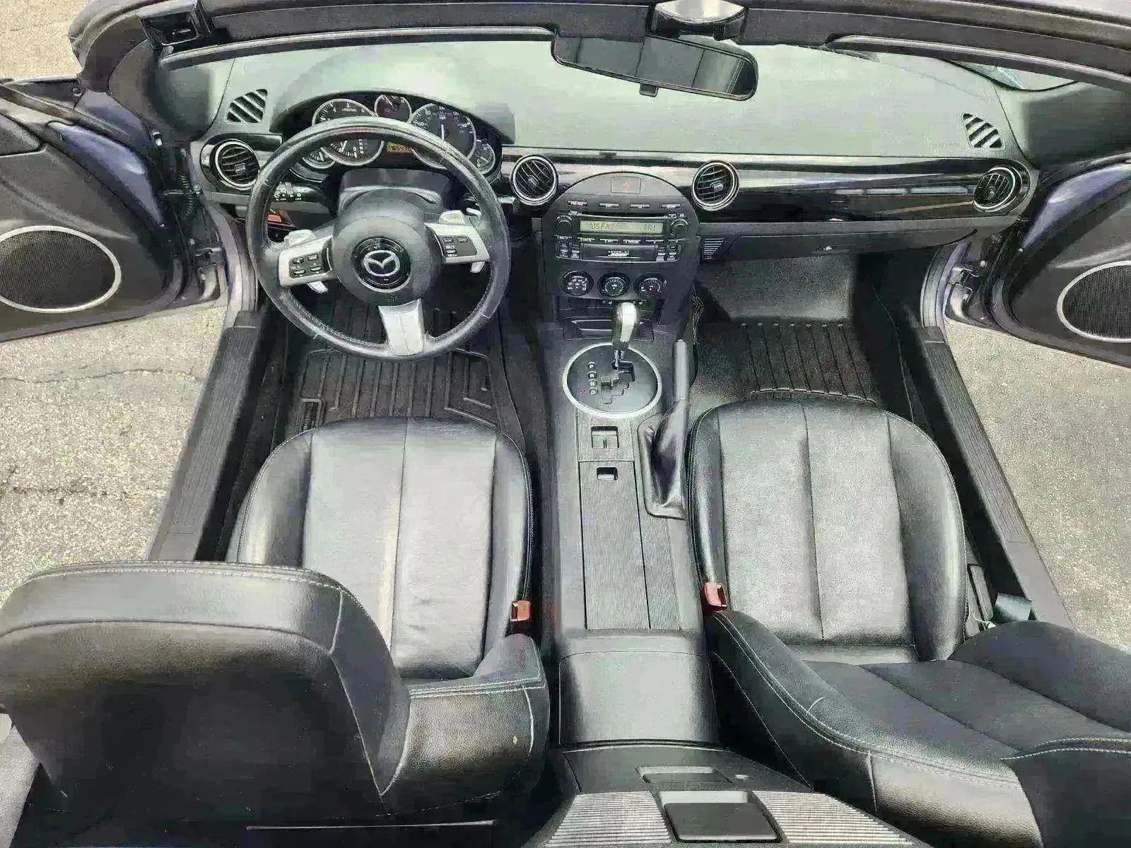 View vehicle photo 3