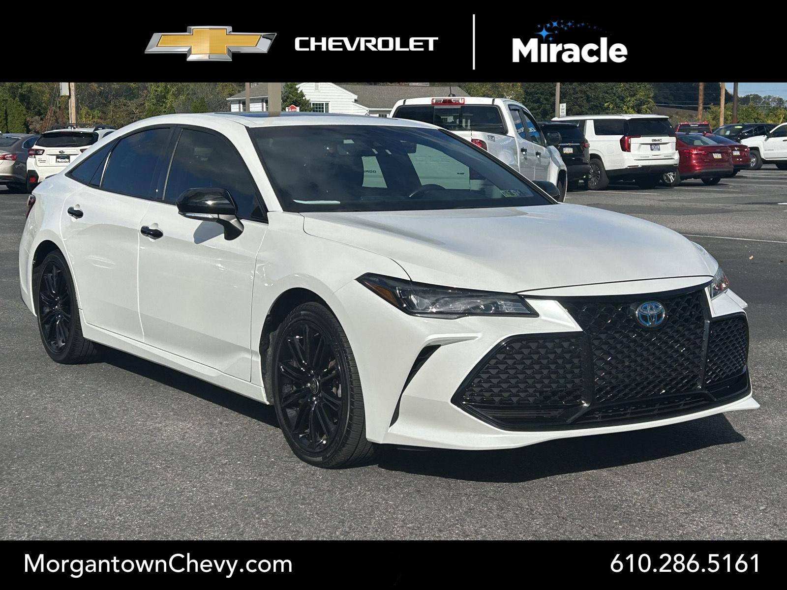 Toyota Avalon Hybrid XSE Nightshade FWD