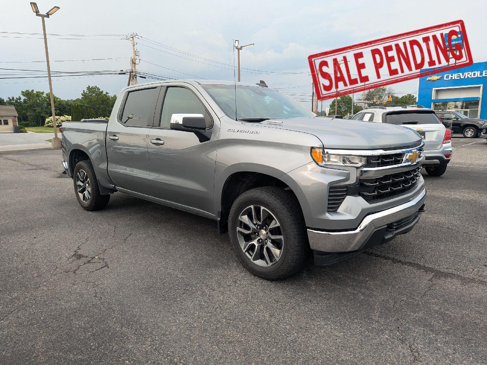 2024 Chevrolet Silverado 1500 LT Crew Cab 4WD