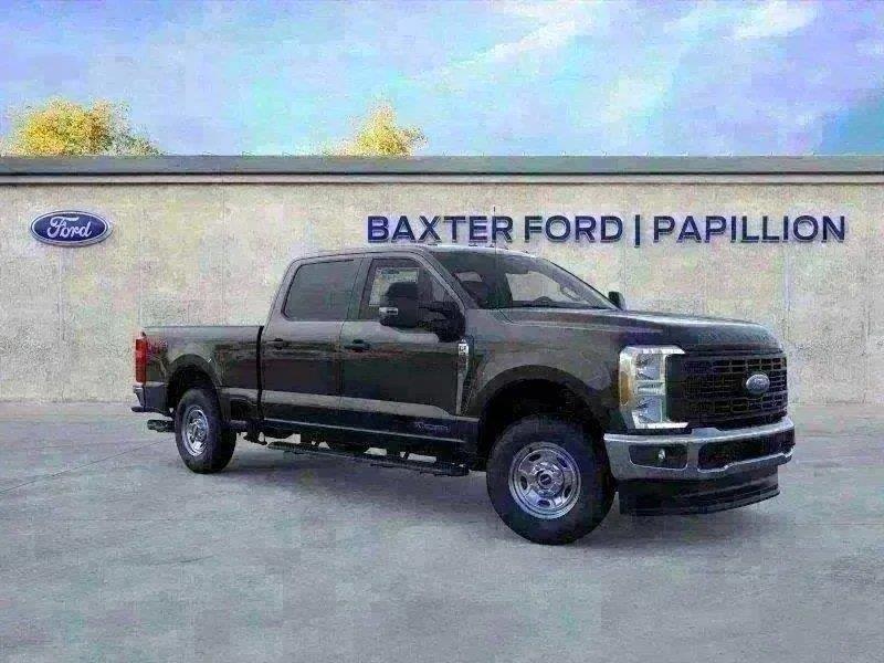 Agate Black 2026 Ford F-250 Super Duty Pickup Truck Four-Wheel Drive Automatic