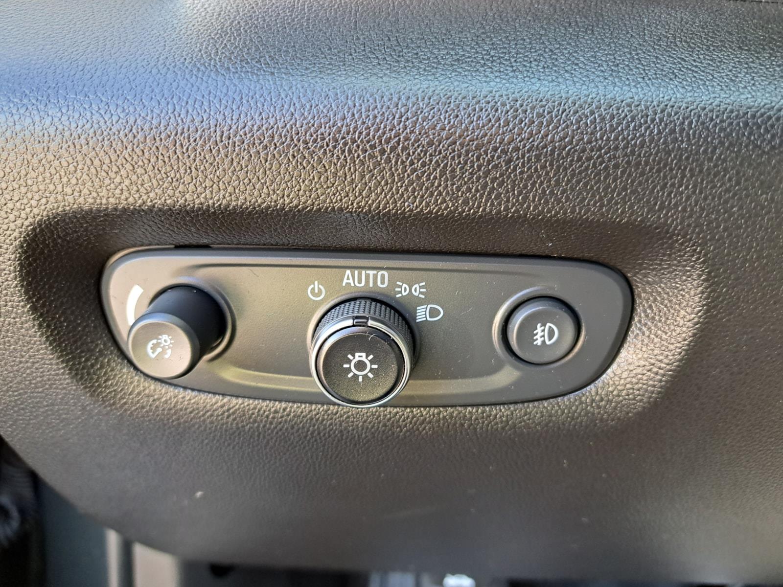 2020 Chevrolet Traverse LT Cloth SUV Front Wheel Drive 21