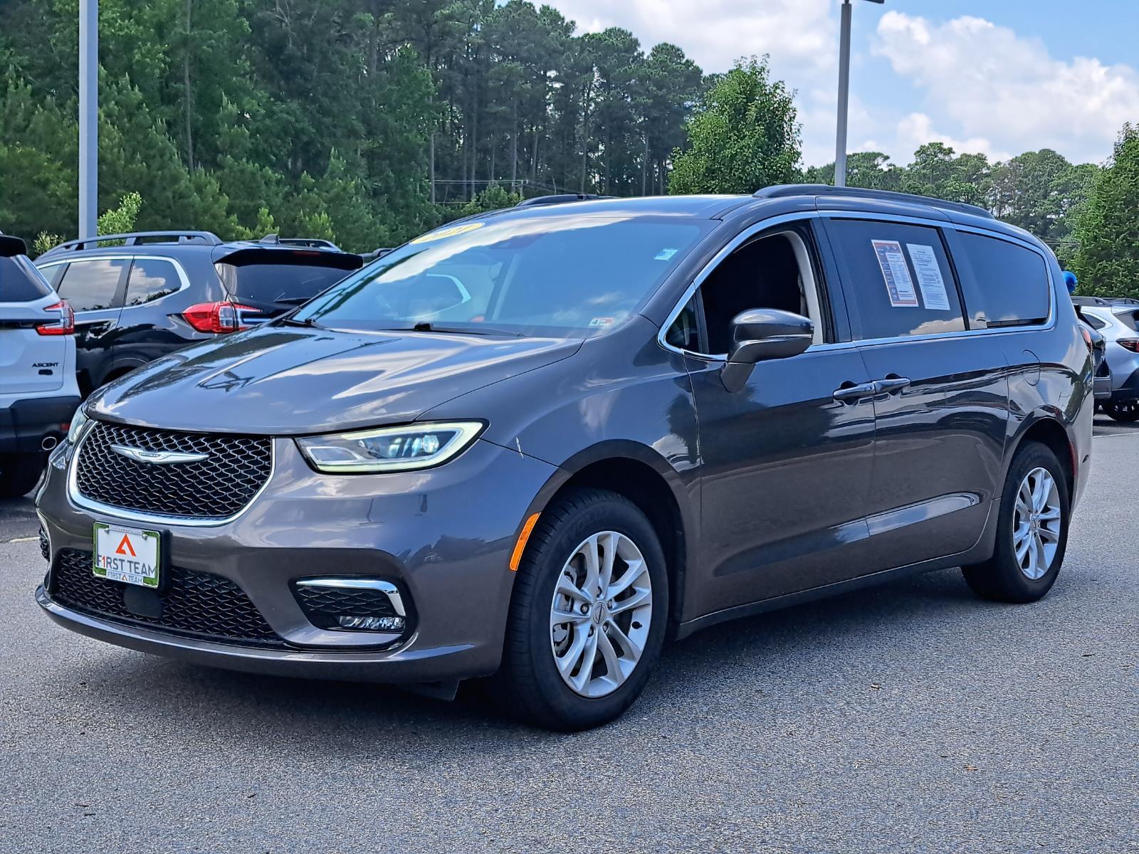 2021 Chrysler Pacifica Touring Sports Van All Wheel Drive