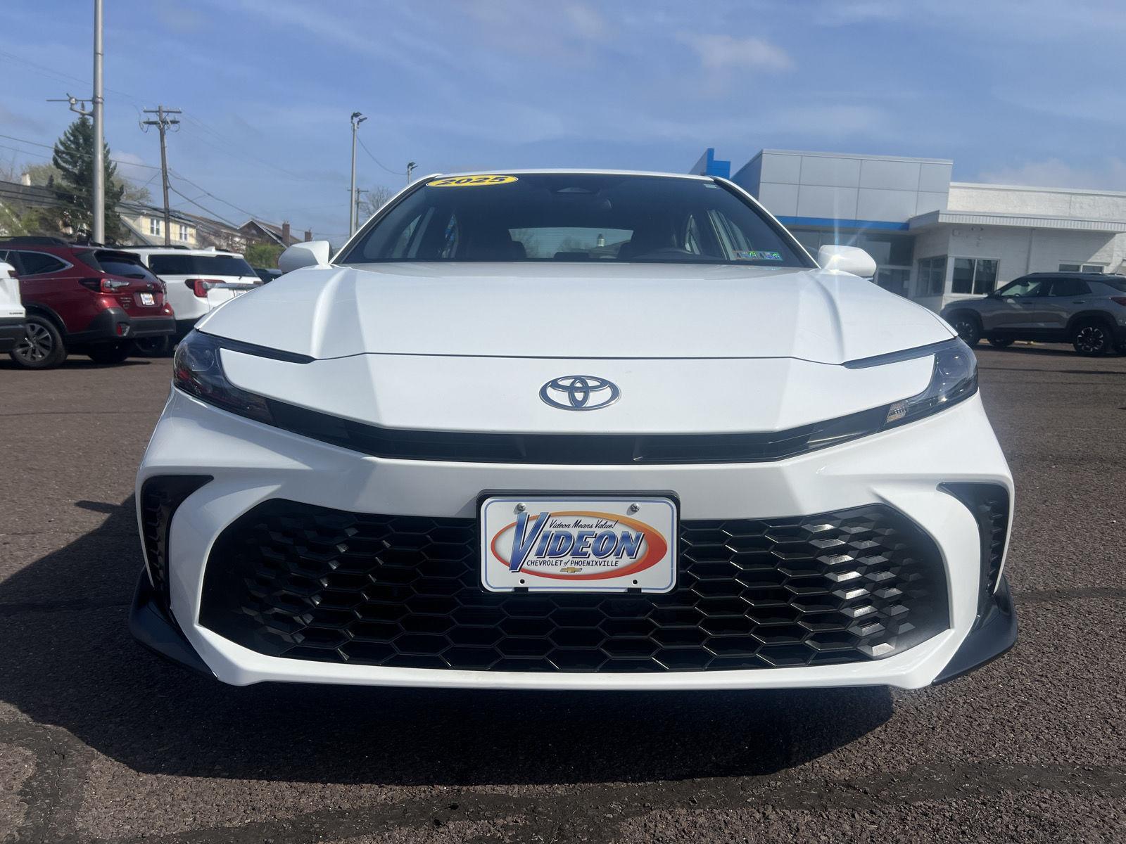 View vehicle photo 2