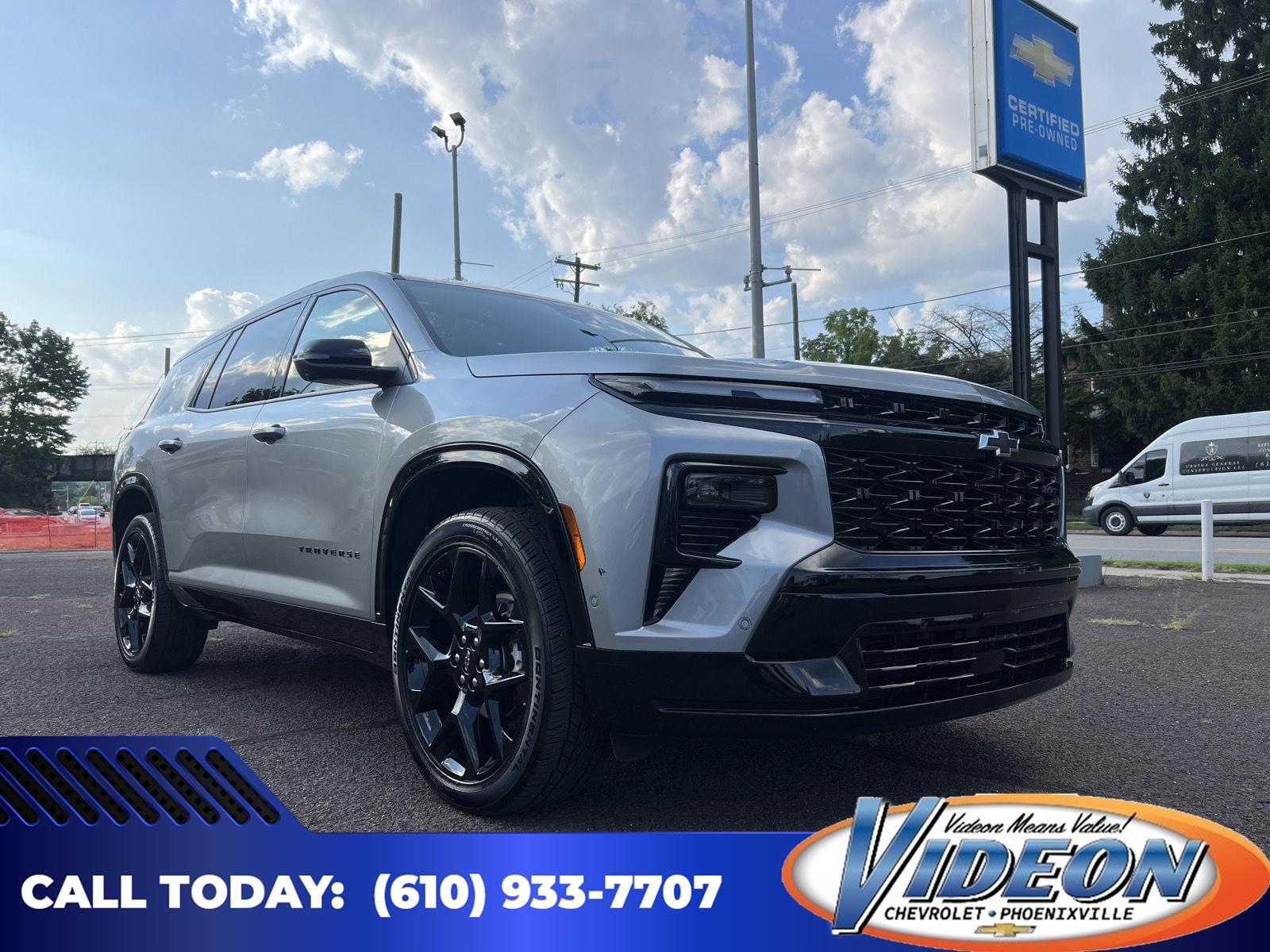 Sterling Gray Metallic 2026 Chevrolet Traverse SUV / Crossover Four-Wheel Drive 8-Speed Automatic