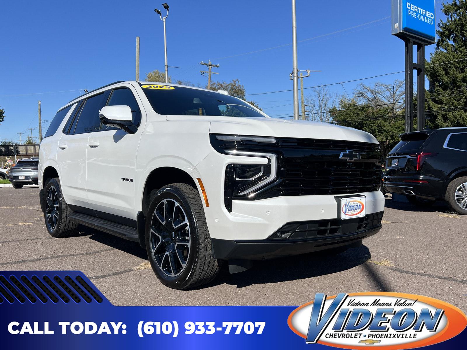 White (Iridescent Pearl Tricoat) 2025 Chevrolet Tahoe SUV / Crossover Four-Wheel Drive Automatic