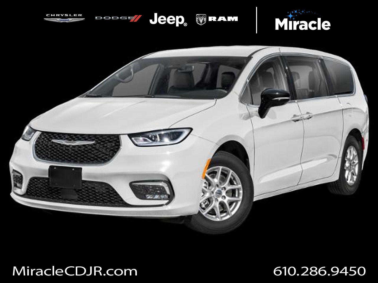 2026 Chrysler Pacifica Select's photo