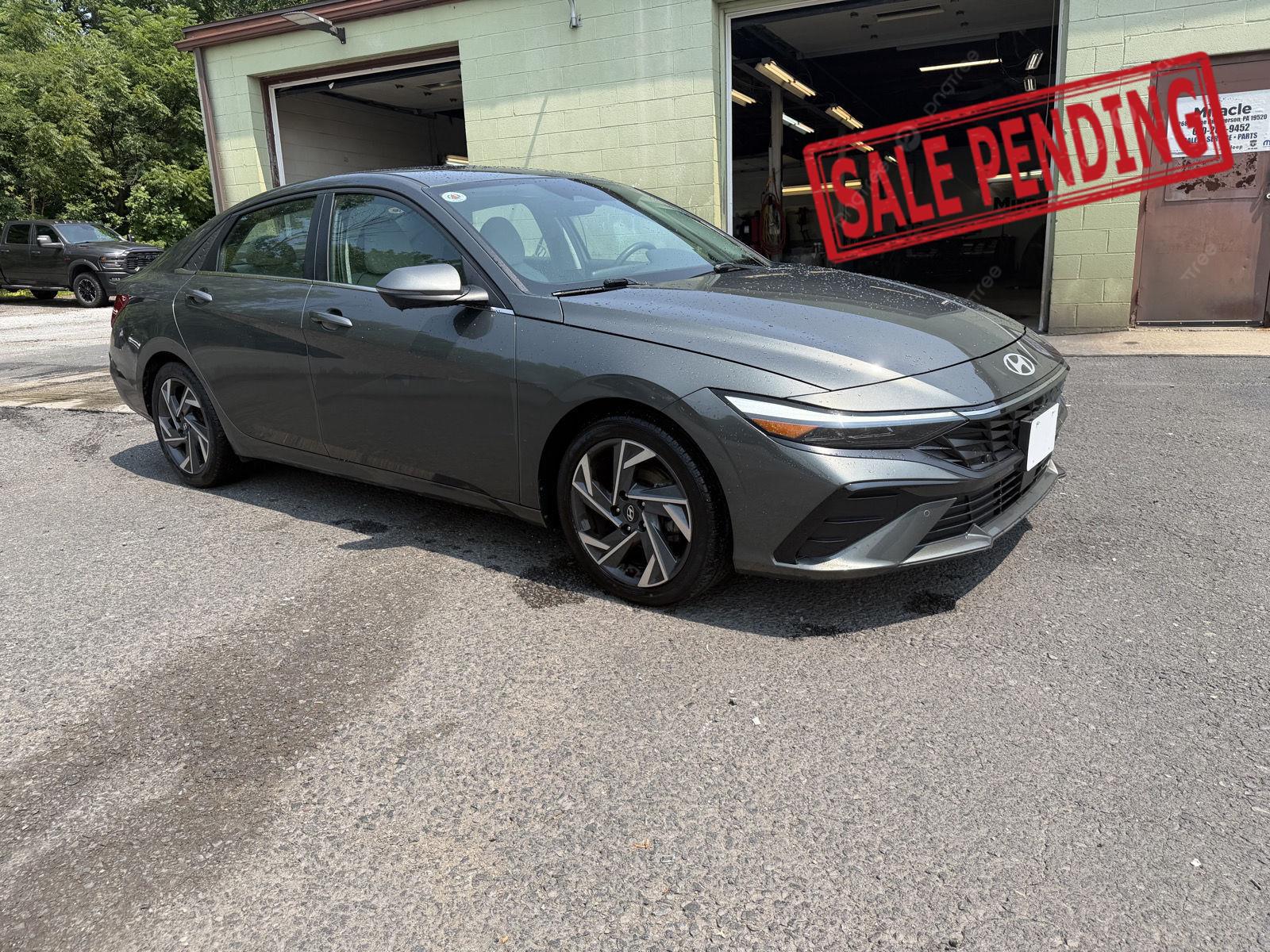 Amazon Gray 2024 Hyundai Elantra Sedan Front-Wheel Drive Continuously Variable Transmission