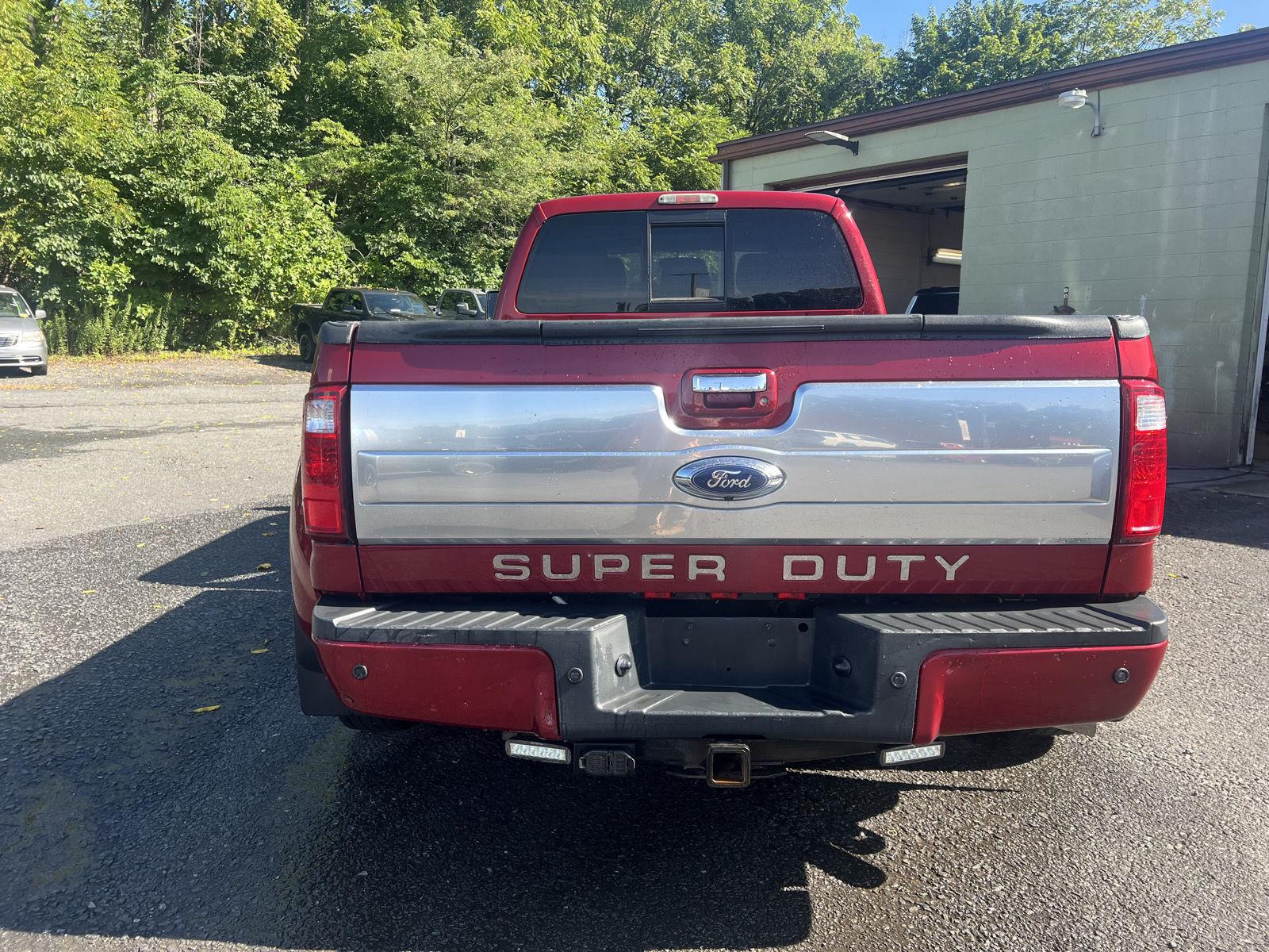 View vehicle photo 4
