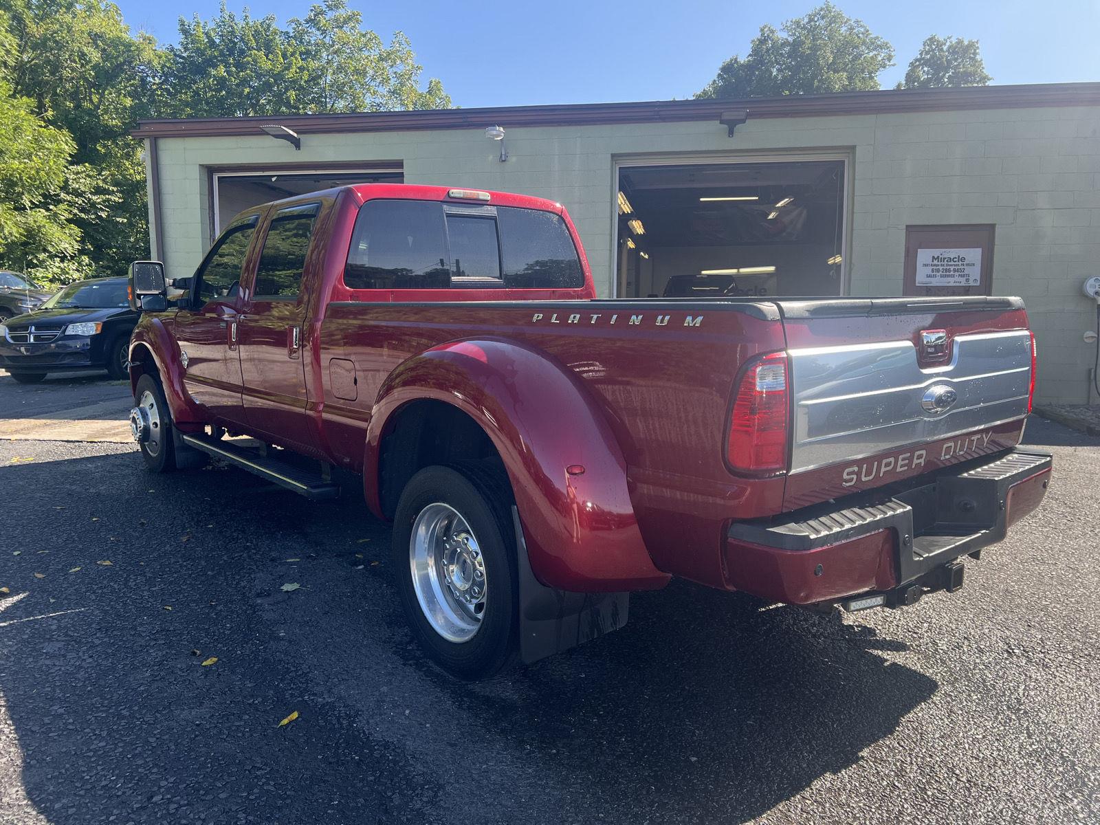 View vehicle photo 5