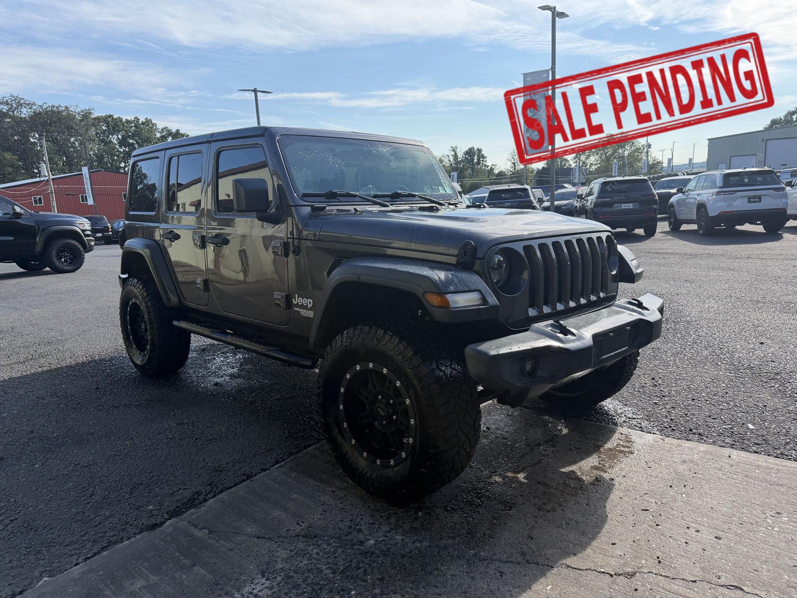 Gray (Granite Crystal Metallic Clearcoat) 2019 Jeep Wrangler SUV / Crossover Four-Wheel Drive 6-Speed Manual