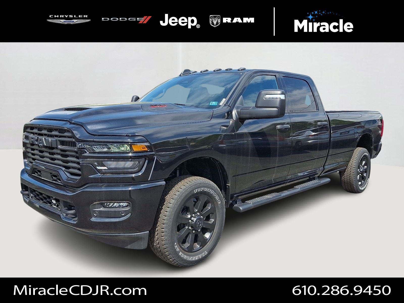 Diamond Black Crystal Pearlcoat 2026 RAM 2500 Black Express Crew Cab LB 4WD Pickup Truck Four-Wheel Drive 8-Speed Automatic