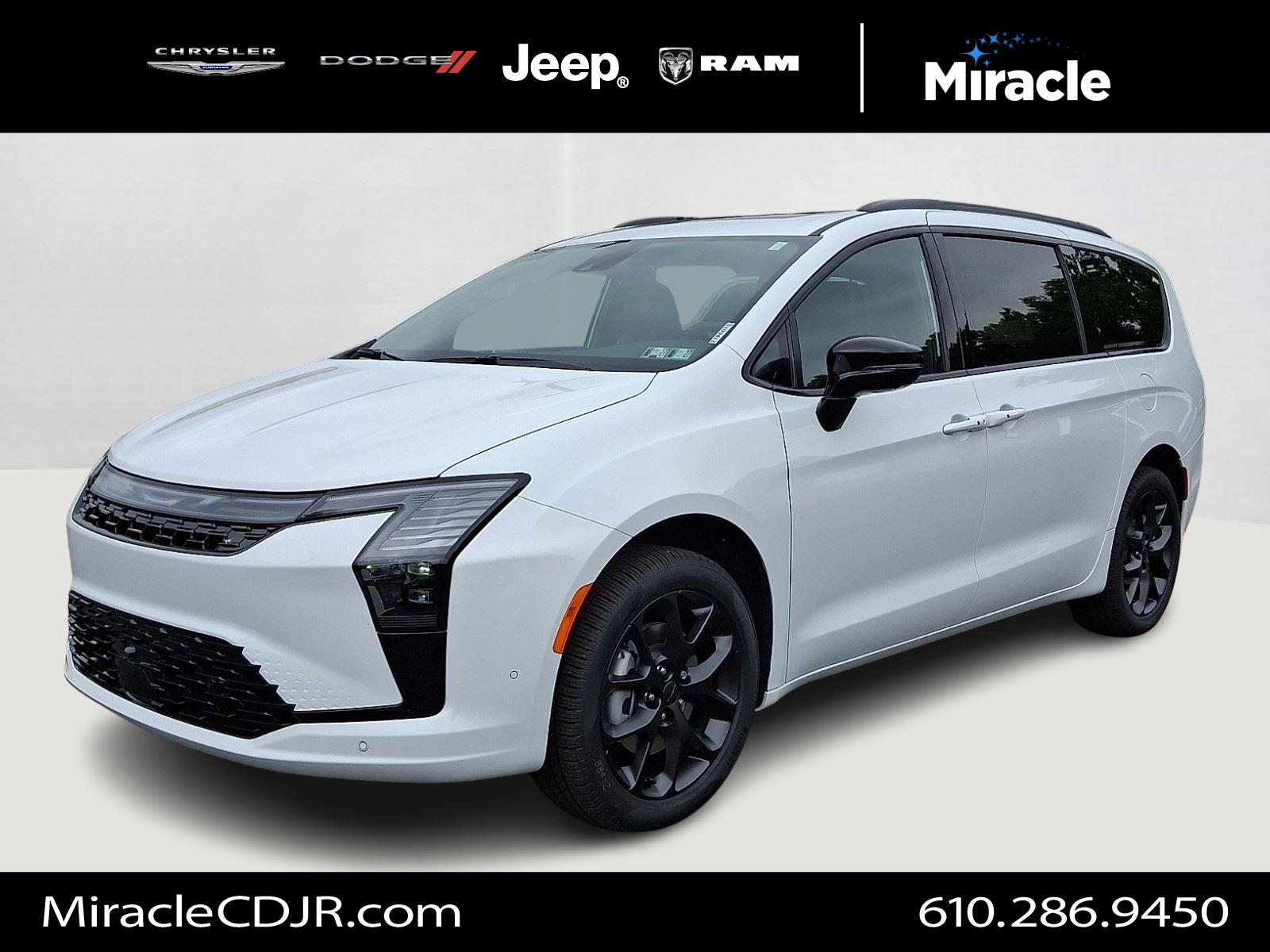 Bright White Clearcoat 2027 Chrysler Pacifica Minivan All-Wheel Drive 9-Speed Automatic