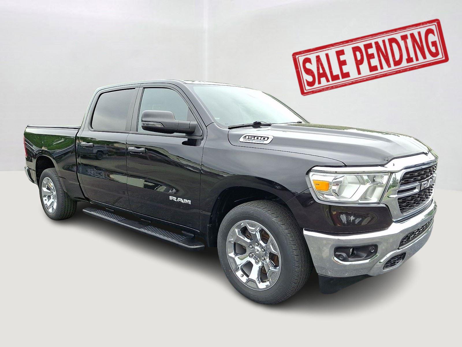 Diamond Black Crystal Pearlcoat 2023 RAM 1500 Pickup Truck Four-Wheel Drive 8-Speed Automatic