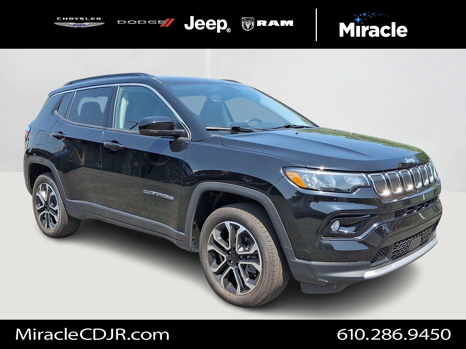 Diamond Black Crystal Pearlcoat 2022 Jeep Compass SUV / Crossover Four-Wheel Drive 9-Speed Automatic