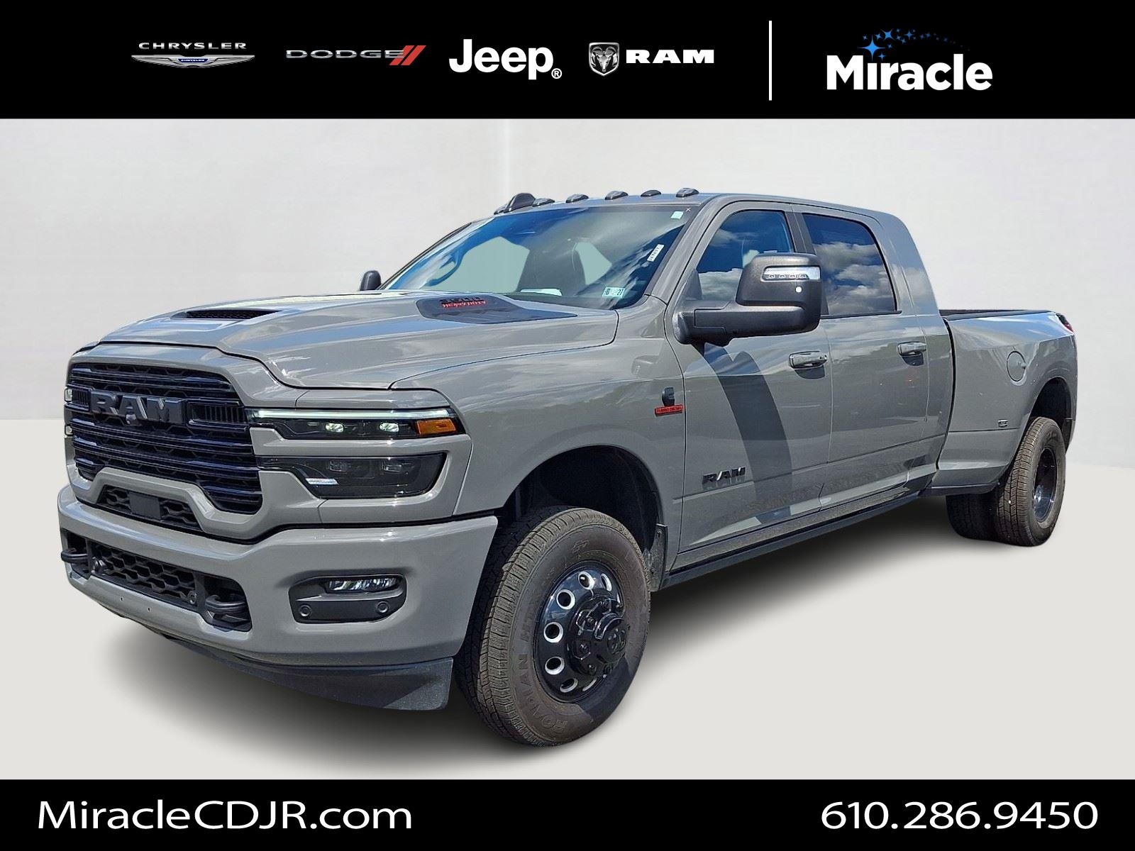Ceramic Gray Clearcoat 2026 RAM 3500 Pickup Truck Four-Wheel Drive 8-Speed Automatic