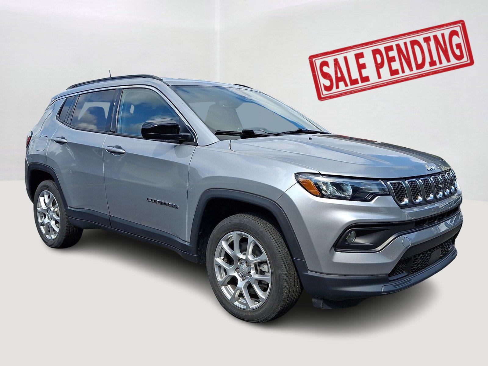 Billet Silver Metallic Clearcoat 2023 Jeep Compass SUV / Crossover Four-Wheel Drive 8-Speed Automatic