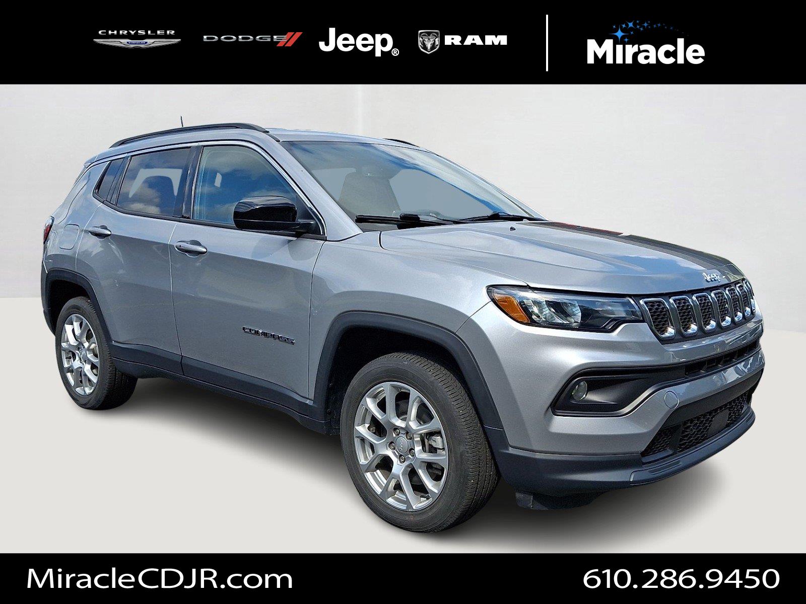 Billet Silver Metallic Clearcoat 2023 Jeep Compass SUV / Crossover Four-Wheel Drive 8-Speed Automatic