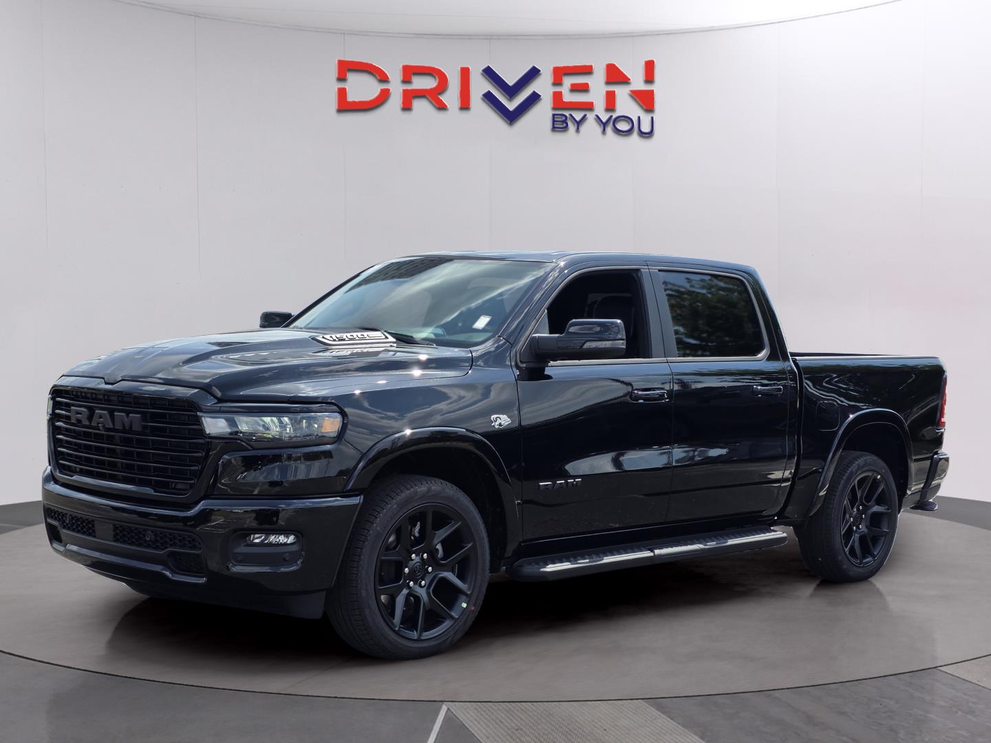 Diamond Black Crystal Pearlcoat 2026 RAM 1500 Laramie Crew Cab 4WD Pickup Truck Four-Wheel Drive 8-Speed Automatic